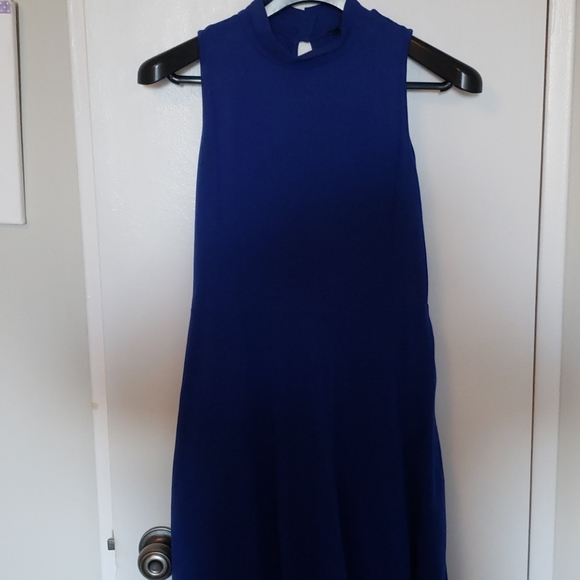 Dresses & Skirts - Dress